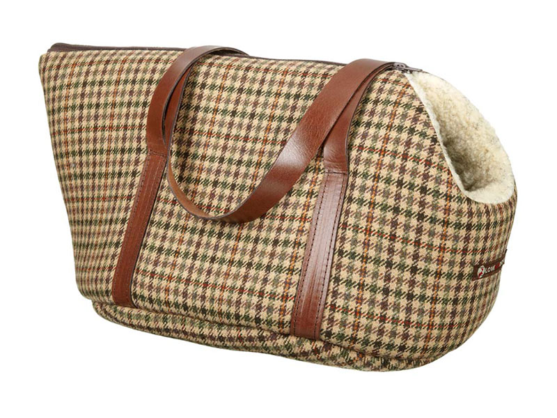 Soft padding gives this Sidworth Pet Carrier a cosy snugness, and it’s also thermo-regulating to keep your dog cool in summer and warm in winter. It is light weight but extremely strong with long leather straps made from finest Italian leather.